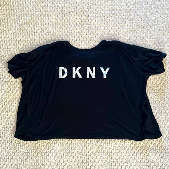 Dkny Tops - DKNY sport Work out shirt